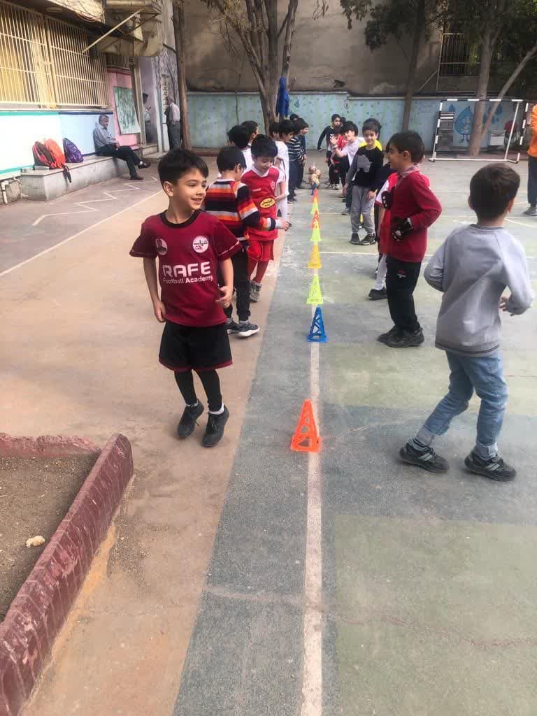 بازی دبستانی برای دیدن کلیپ اینجا کلیک کنید