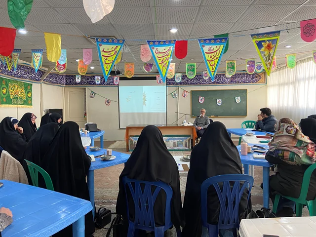 برگزاری کارگاه «سبک های فرزندپروری» در مدرسه